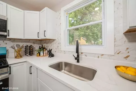 Kitchen - 1420 W 47th Ave, Gary, IN 46408 photo 3 of 4