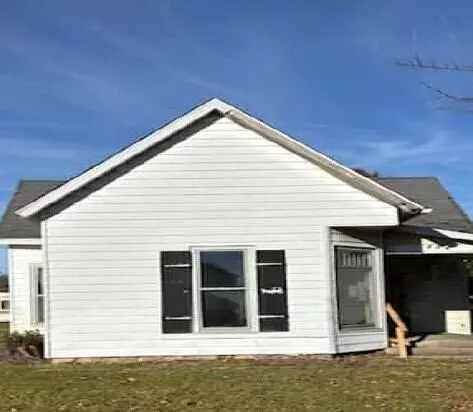 324 W Warner St, Rensselaer, IN 47978
