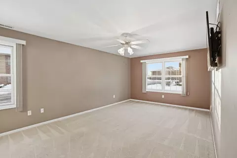 545 Cambridge Ct #1D, Munster, IN 46321 photo 11