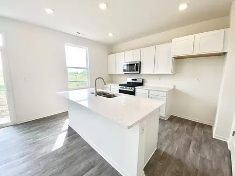 585 Marcella St, Hebron, IN 46341 photo 5