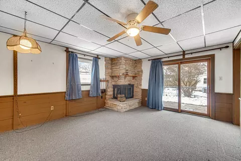 Living - 227 N Wright St, Griffith, IN 46319 photo 5 of 6