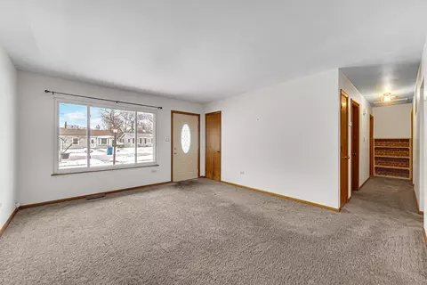 Living - 227 N Wright St, Griffith, IN 46319 photo 1 of 6