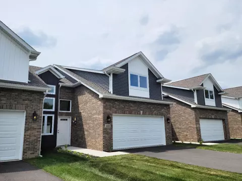 1446 Lake St, Hobart, IN 46342