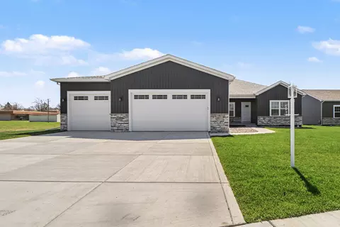 6071 Robbins Rd, Portage, IN 46368
