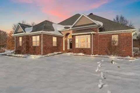 6776 Fox Xing, Knox, IN 46534
