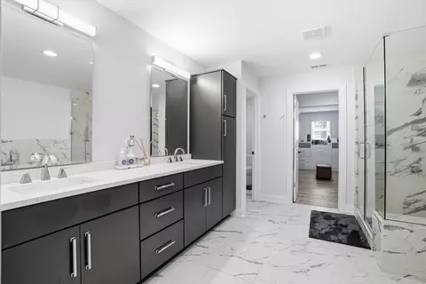 Bath - 13438 Waterleaf Dr, Saint John, IN 46373 photo 1 of 7