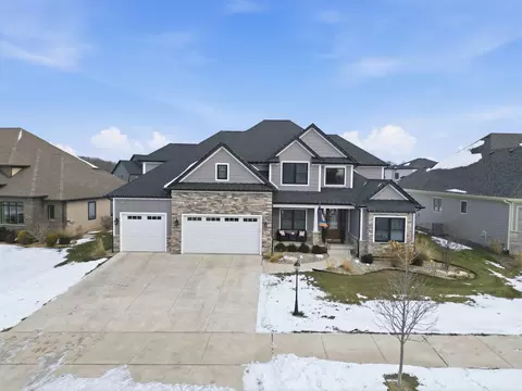 Exterior - 13438 Waterleaf Dr, Saint John, IN 46373 photo 1 of 4