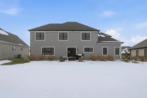 Exterior - 13438 Waterleaf Dr, Saint John, IN 46373 photo 4 of 4