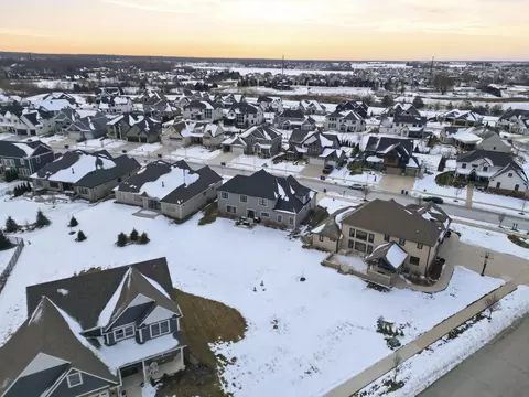 View/Area - 13438 Waterleaf Dr, Saint John, IN 46373 photo 4 of 4