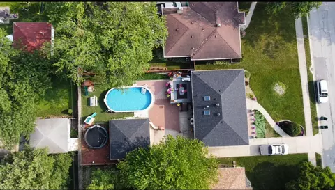 View/Area - 8027 Kooy Dr, Munster, IN 46321 photo 2 of 3