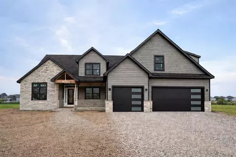9945 Switch Grass Ln, Saint John, IN 46373