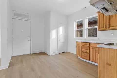 Entry Way - 830 W 11th Ave, Gary, IN 46402 photo 3 of 6