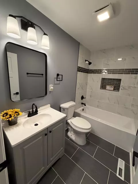 5173 Virginia St, Gary, IN 46409 photo 8