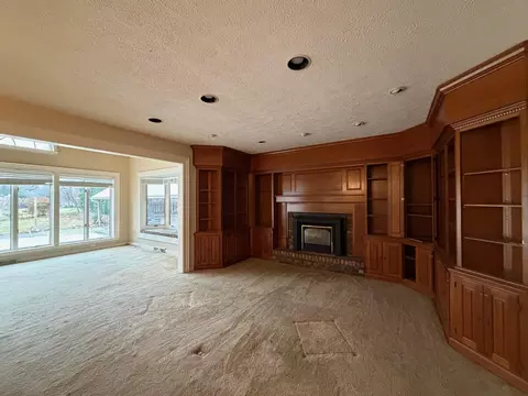 Living - 10859 Bunker Dr, De Motte, IN 46310 photo 3 of 6