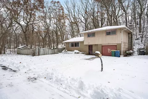 Exterior - 8411 Hickory Ave, Gary, IN 46403 photo 2 of 3