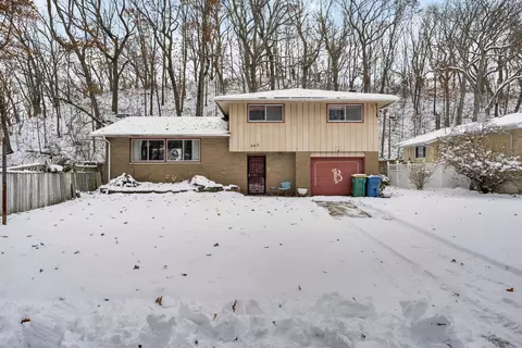 8411 Hickory Ave, Gary, IN 46403