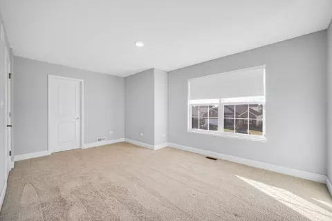 Bedroom - 10431 Douglas Dr, Saint John, IN 46373 photo 3 of 7