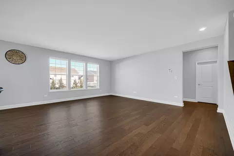 Living - 10431 Douglas Dr, Saint John, IN 46373 photo 3 of 3