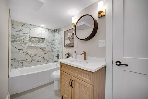 Bath - 1828 Stanton Ave, Whiting, IN 46394 photo 2 of 2