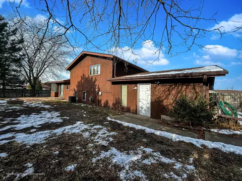 940 Old Beach Rd, Dyer, IN 46311 photo 5