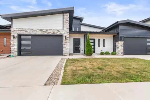 Exterior - 255 Nomo Pl, Crown Point, IN 46307 photo 1 of 18