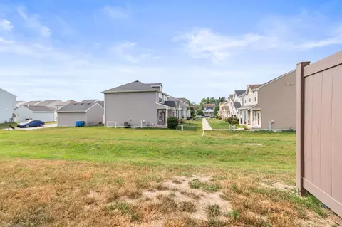 Exterior - 255 Nomo Pl, Crown Point, IN 46307 photo 12 of 18