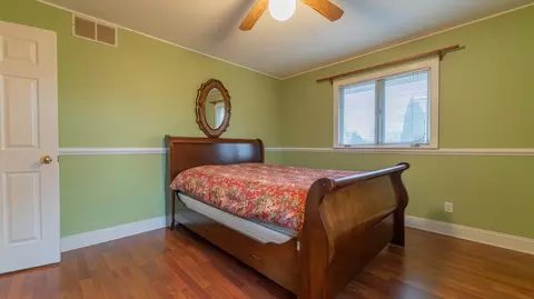 Bedroom - 9439 Walnut Dr, Munster, IN 46321 photo 4 of 7