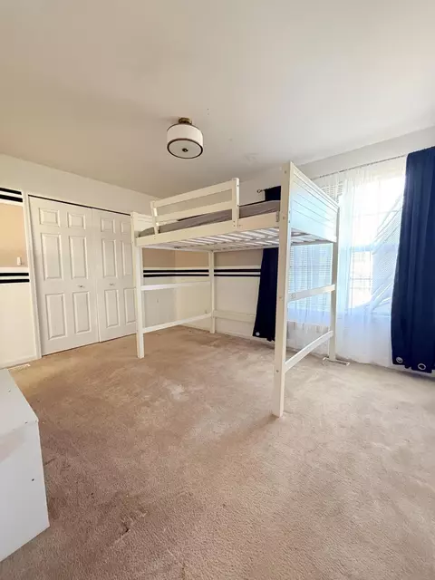 Bedroom - 863 Flagstone Dr, Dyer, IN 46311 photo 3 of 4