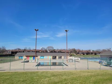 Exterior - 5070 Sandy Bch #C, Crown Point, IN 46307 photo 5 of 6