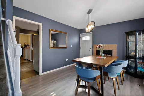 Dining - 829 Johnson St #B, Porter, IN 46304 photo 2 of 3