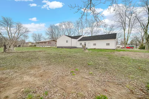 901 E 850, Hamlet, IN 46532 photo 9