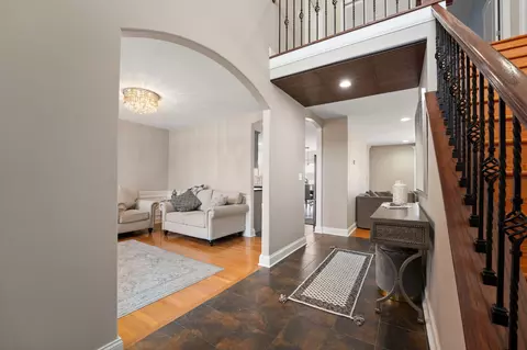 Entry Way - 10312 Nelson St, Crown Point, IN 46307 photo 4 of 4