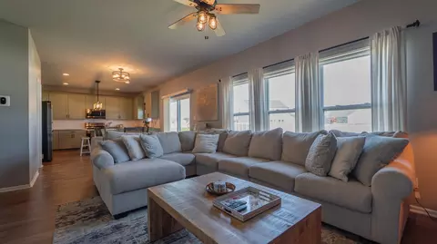 8777 Burr Ridge Cir, Crown Point, IN 46307 photo 13