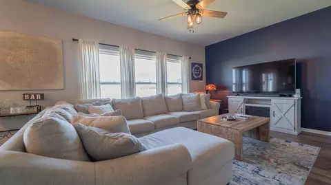 8777 Burr Ridge Cir, Crown Point, IN 46307 photo 12