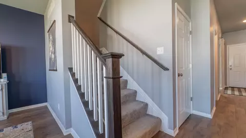 8777 Burr Ridge Cir, Crown Point, IN 46307 photo 14