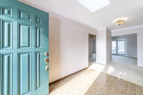 8011 Dianne Dr, Michigan City, IN 46360