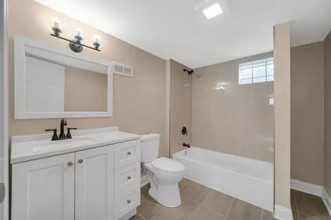 Bath - 364 Durbin St, Gary, IN 46406 photo 2 of 2