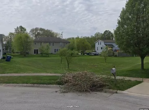 2612 41st St, Highland, IN 46322