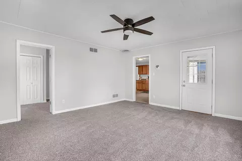 105 E Bates St, Hebron, IN 46341 photo 9