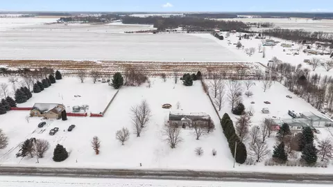 4315 S 200, La Porte, IN 46350 photo 3