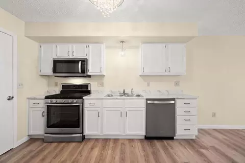 Kitchen - 200 Summertree Dr, Porter, IN 46304 photo 2 of 2
