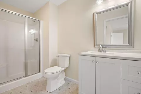 Bath - 200 Summertree Dr, Porter, IN 46304 photo 2 of 3