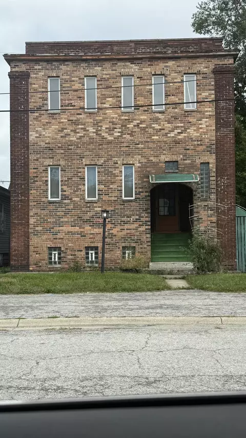 1005 Garfield St, Gary, IN 46404