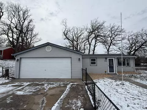 7892 Larry St, Dyer, IN 46311 photo 1