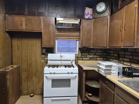 3724 Tyler St, Gary, IN 46408 photo 4