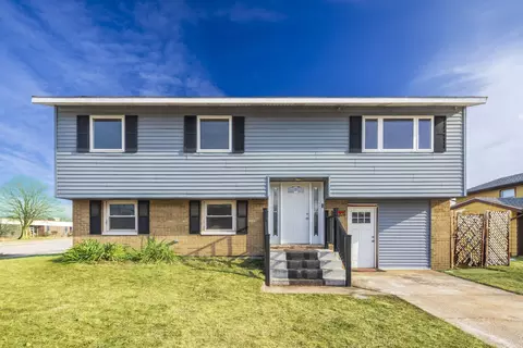 4313 Arbutus Ln, East Chicago, IN 46312