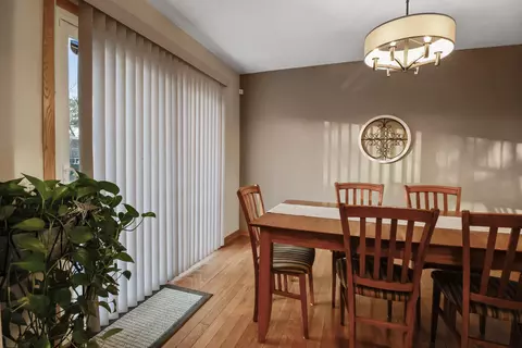 Dining - 8036 Beech Ave, Munster, IN 46321 photo 3 of 3