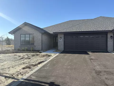 8424 Shell Dr, Saint John, IN 46373 photo 1