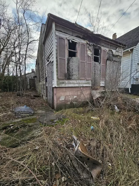 1695 W 10th Ave, Gary, IN 46404