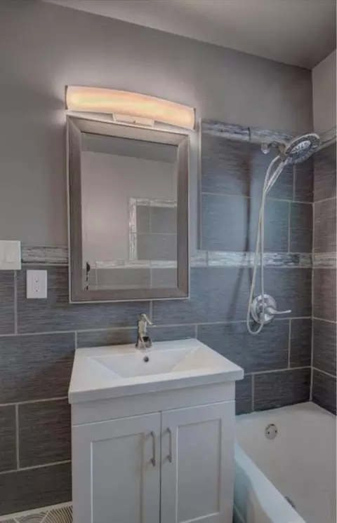 Bath - 6568 Miller Ave, Gary, IN 46403 photo 3 of 3